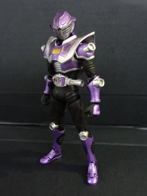 S H Figuarts 仮面ライダー王蛇 S H Figuarts ジェノサイダー 買取りました ゲーム フィギュア トレカ 古着の買取ならお宝創庫