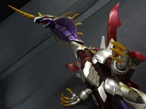 S.H.Figuarts 仮面ライダー王蛇 & ジェノサイダー