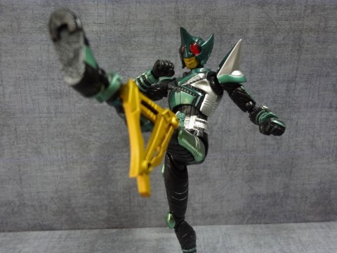 S.H.Figuarts 仮面ライダーキックホッパー＆S.H.Figuarts 仮面ライダーパンチホッパー