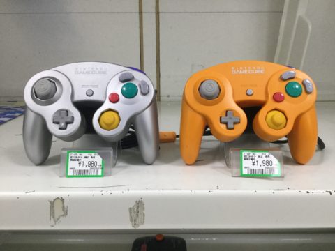 ゲームキューブコントローラー買取りました☆