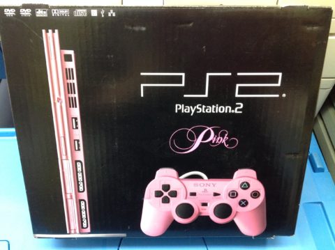 お⁈なななんと‼PS2本体のピンク色が来ました！