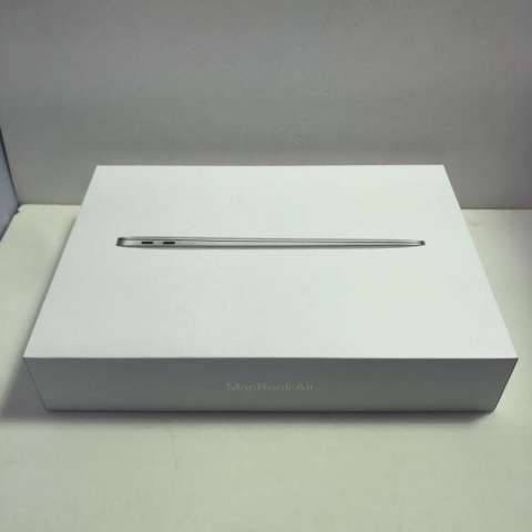 MacBook Air 13インチ Retina　買取しました！