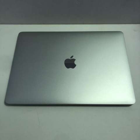 MacBook Air 13インチ Retina　買取しました！