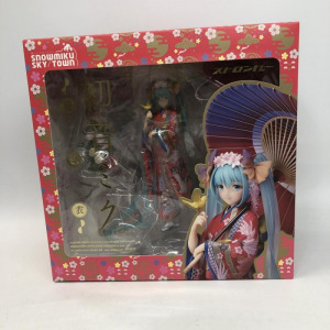 ストロンガー 初音ミク ～花色衣～ 1/8 完成品フィギュア　買取しました！