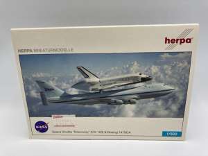 1500 ヘルパ herpa NASA スペースシャトル SPACE SHUTTLE ディスカバリー Discovery (OV-103) & BOEING 747-100SCA　買取しました！