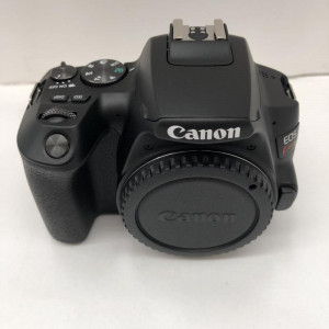 Canon EOS Kiss X10 ダブルズームキット キャノン　買取しました！