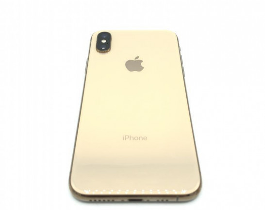 Apple【docomo】iPhone Xs 64GB 利用制限「○」判定 付属品あり　買取しました！