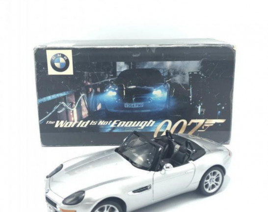 京商 1/18 BMW Z8 ジェームズ・ボンドエディション 1999　買取しました！