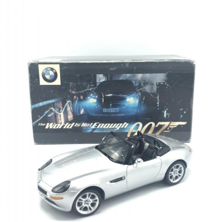 お取り寄せ】 007 絶版レア 京商 1/12 ボンドカー Z8 BMW - ミニカー