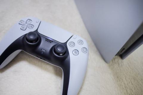 PS5 コントローラー 充電