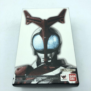 バンダイ S.H.Figuarts (真骨彫製法) 仮面ライダーカブト ハイパーフォーム　買取しました！