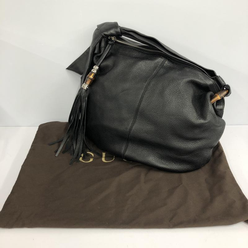 GUCCI バンブー ブラックレザー タッセル　箱付き GUCCI グッチ バンブーレザー タッセル ワンショルダーバッグ ブラック
