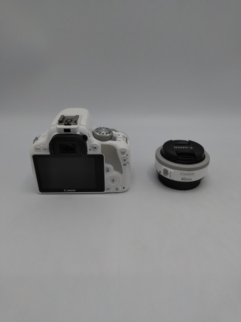 Canon デジタル一眼レフカメラ EOS Kiss X7 Wレンズキット 1800万画素 (ホワイト)　買取しました！