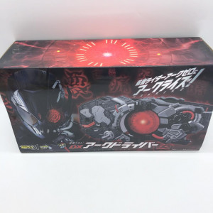 バンダイ 仮面ライダーゼロワン 変身ベルト DXアークドライバー　買取しました！