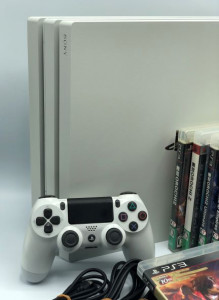 PlayStation4Pro本体 1TB グレイシャーホワイト 他　宅配買取しました！