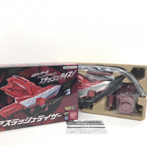 バンダイ 変身ベルト DXザイアスラッシュライザー 「仮面ライダーゼロワン」 プレミアムバンダイ限定　買取しました！