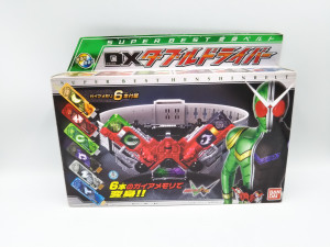 バンダイ SUPER BEST変身ベルト DXダブルドライバー 「仮面ライダーW」　買取しました！