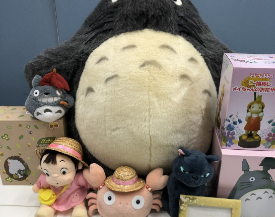 大トトロ ぬいぐるみ メイガニ ぬいぐるみ 「となりのトトロ」ジブリ など　宅配買取しました！