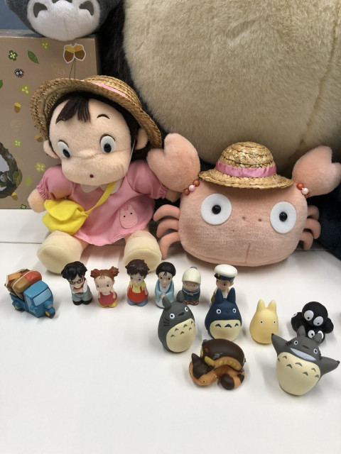 大トトロ ぬいぐるみ メイガニ ぬいぐるみ 「となりのトトロ」ジブリ など　宅配買取しました！