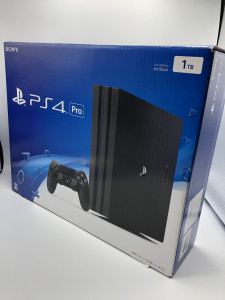 PS4 Pro 本体 1TB・iPhone Xs 512GB　宅配買取しました！