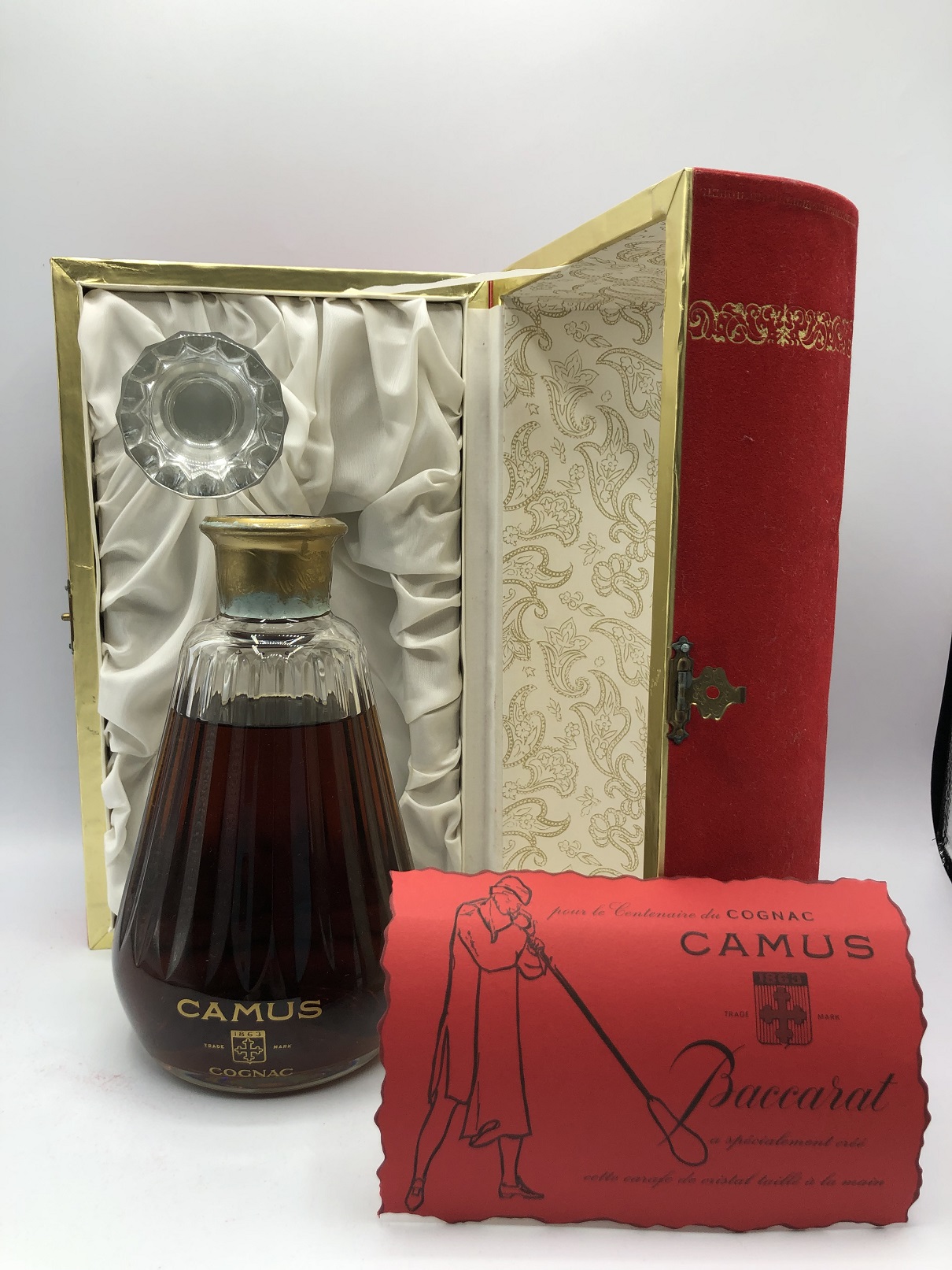 CAMUS コニャック バカラ製セット 楽天市場】カミュ バカラ カラフェ 700ml 40度 (Camus Carafe Baccarat