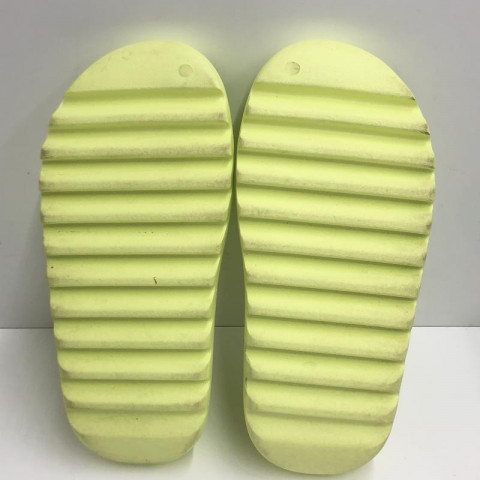 adidas YEEZY SLIDE イージー スライド サイズ27.5cm グロウ グリーン　買取しました！