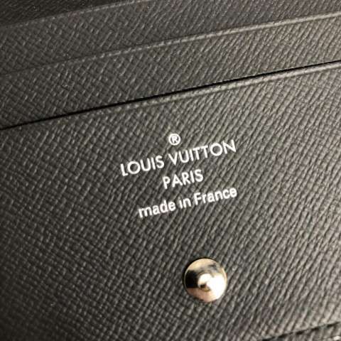 LOUIS VUITTON ルイ・ヴィトン ポルトフォイユスマート ダミエグラフィット グレー 二つ折り コンパクト 財布　買取しました！