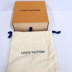 LOUIS VUITTON ルイ・ヴィトン サンチュール ベルト モノグラム 茶 黒 95/38 ベルト LVイニシャル リバーシブル ノワール　買取しました！