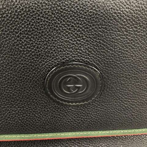 GUCCI グッチ ショルダーバッグ 黒 シェリー レザー ロゴエンボス 001/256/1044/1　買取しました！