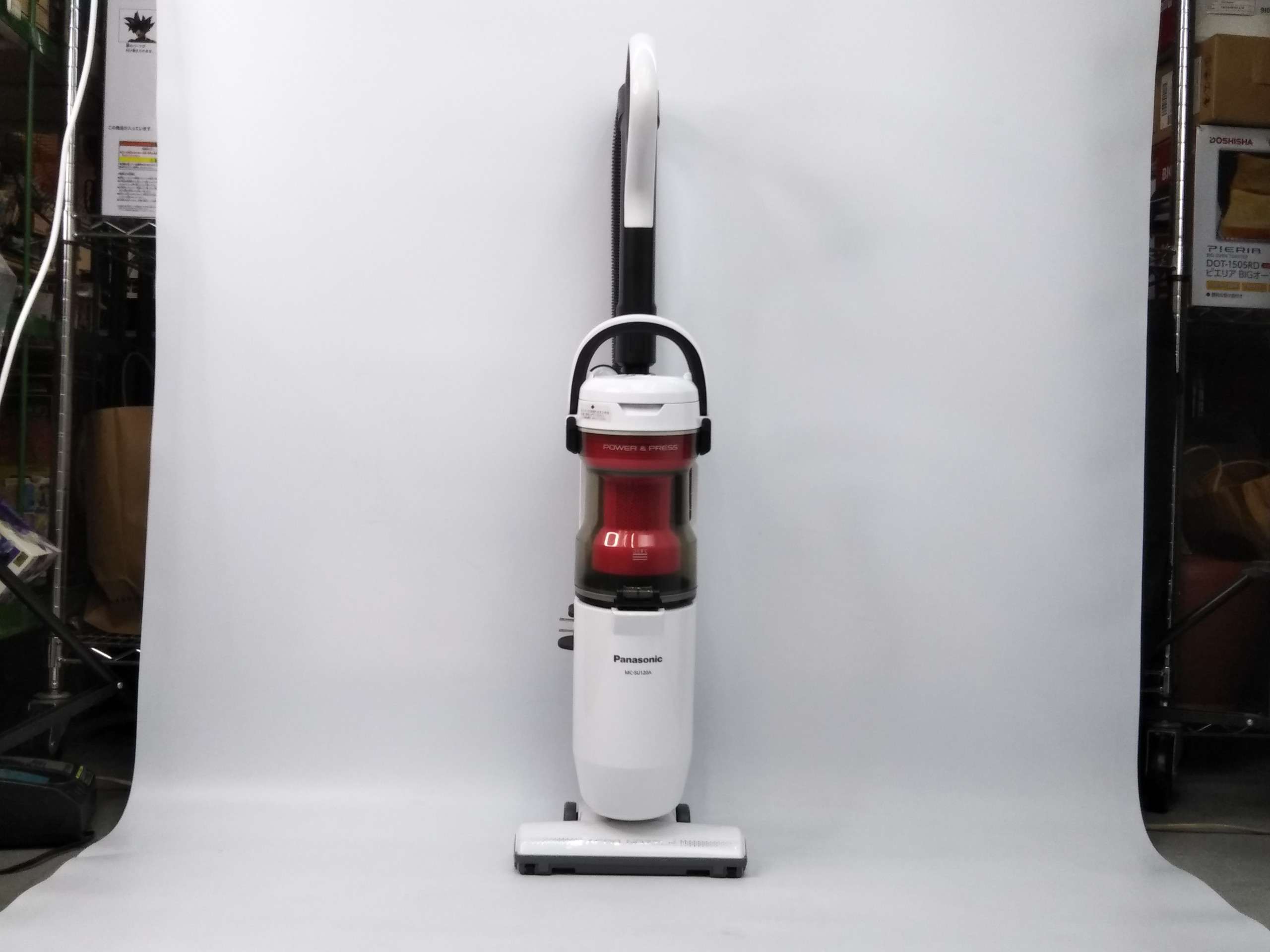 Panasonic スティック型サイクロン掃除機 (ホワイト) 買取しました