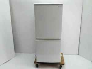 シャープ 2ドア冷凍冷蔵庫 2020年型　買取しました！