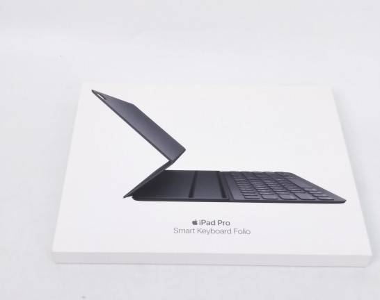 Apple iPad Pro 第3世代 12.9インチ Smart Keyboard Folio 英語 US 　買取しました！