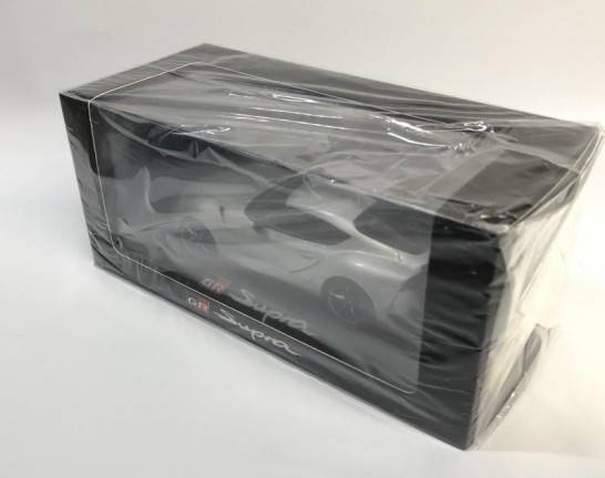 トヨタ 1/30 GR Supra スープラ シルバーメタリック カラーサンプル ミニカー TOYOTA 非売品　買取しました！