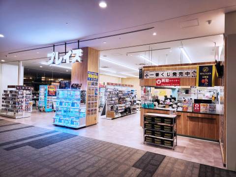 プレイズ イオンタウン四日市泊店