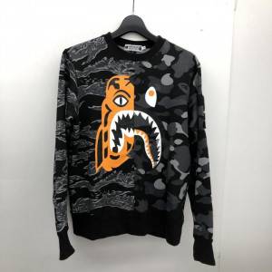 A BATHING APE×UNDEFEATED TIGER SHARK HALF CREWNECK スウェット サイズM　出張買取しました！