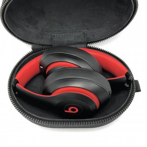 Beats Studio3 Wireless レジスタンス・ブラックレッド オーバーイヤー