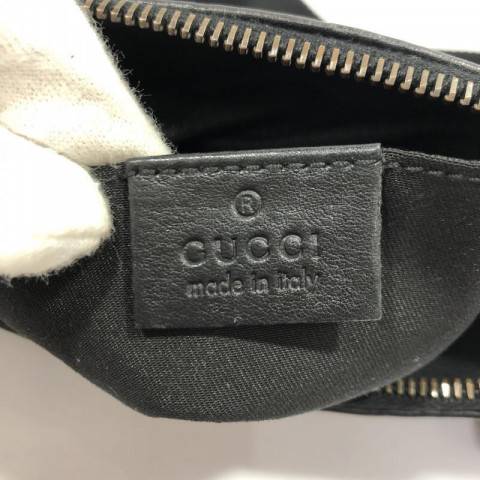 GUCCI グッチ シマレザー ショルダーポーチ　出張買取しました！