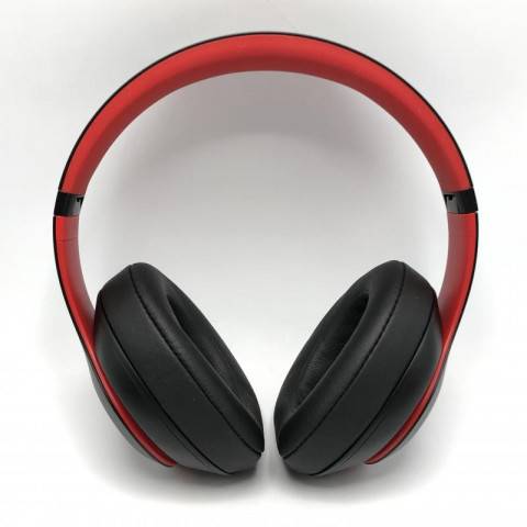 Beats Studio3 Wireless レジスタンス・ブラックレッド オーバーイヤーヘッドフォン　買取しました！