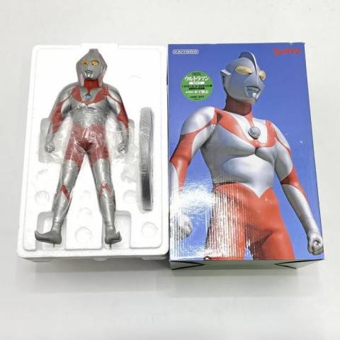 ウルトラマン Bタイプ 1/5 フィギュア Character Classics　買取しました！