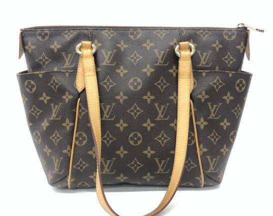 LOUIS VUITTON モノグラム トータリーPM  ルイヴィトン　買取しました！