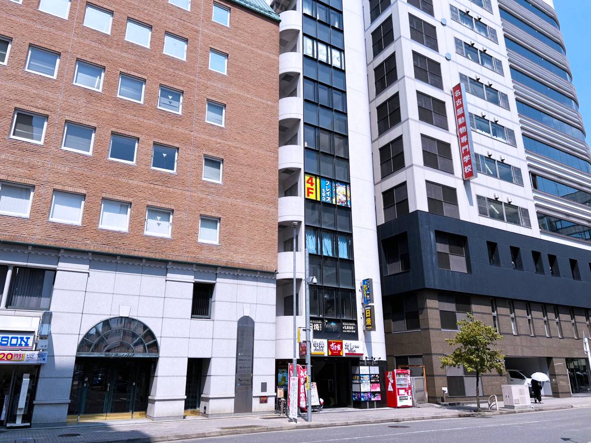 プレイズ名駅店 外観