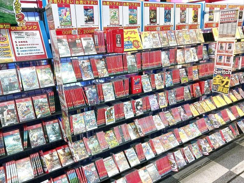 西市店 店内2