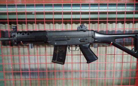東京マルイ 電動ガン SIG SG552 を出張買取させて頂きました!